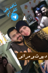 بوستر فيلم بسيط خلفية سوداء صورة ظل شخص _20251107_143614_0000